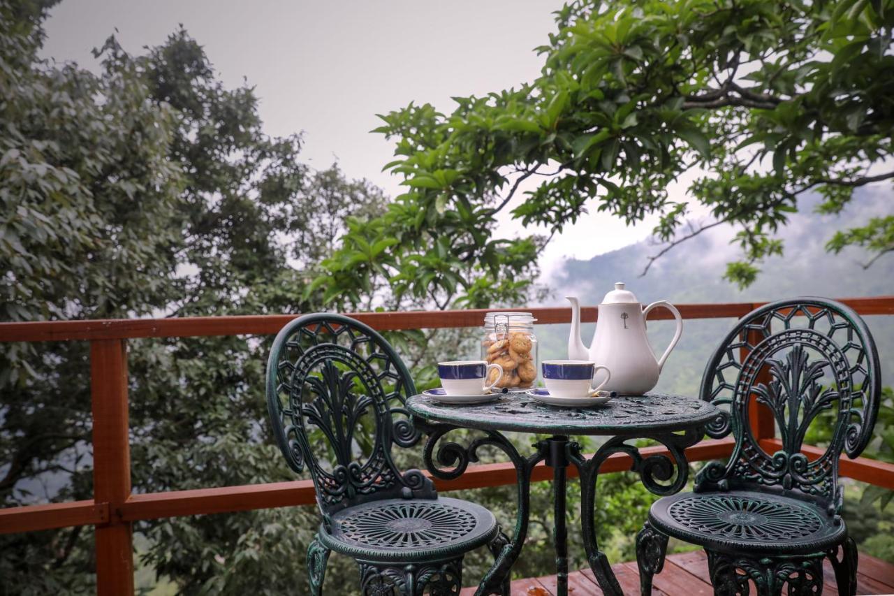 Blue Book At Gethia, Nainital Hotel Eksteriør billede
