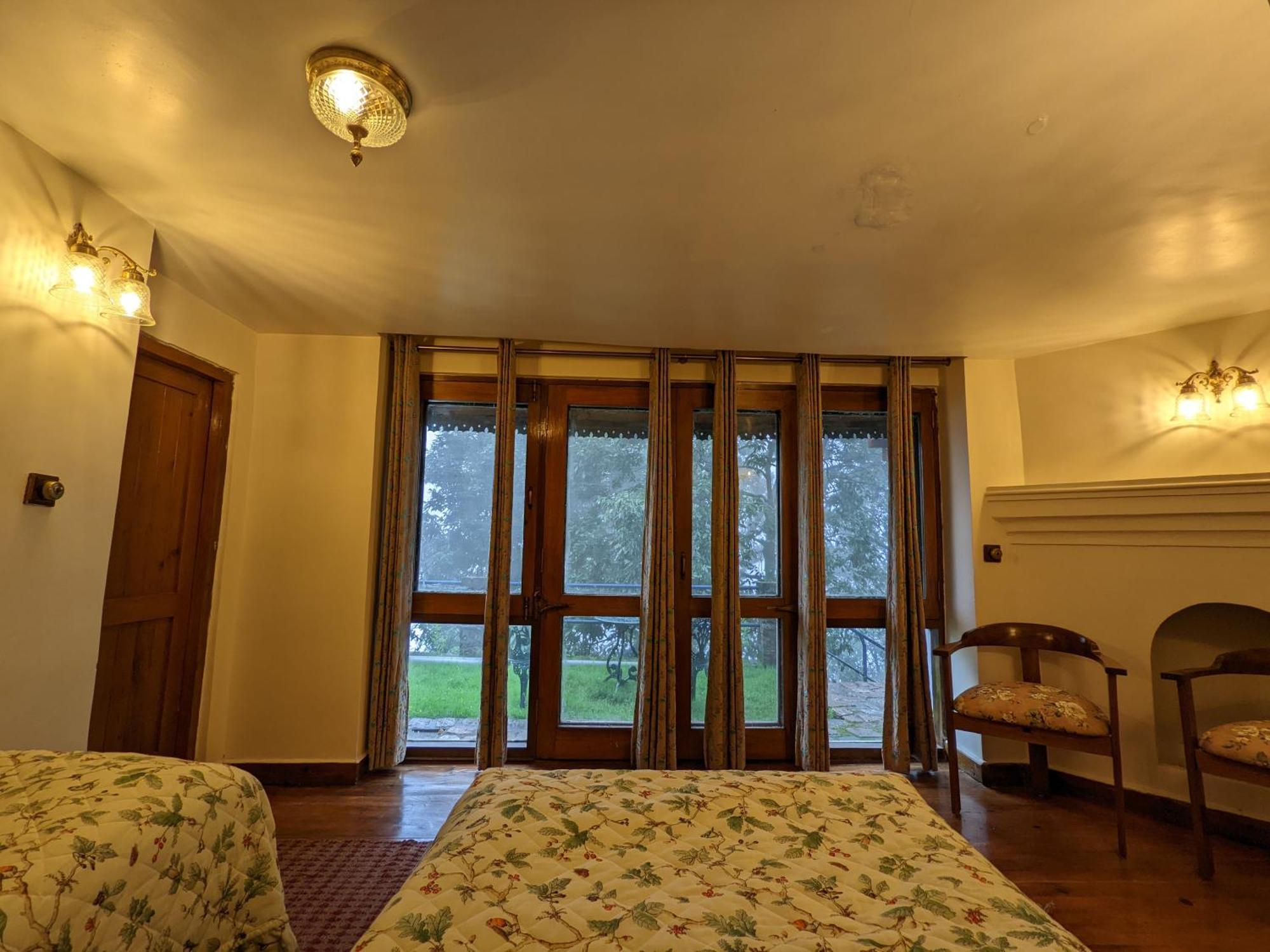 Blue Book At Gethia, Nainital Hotel Eksteriør billede