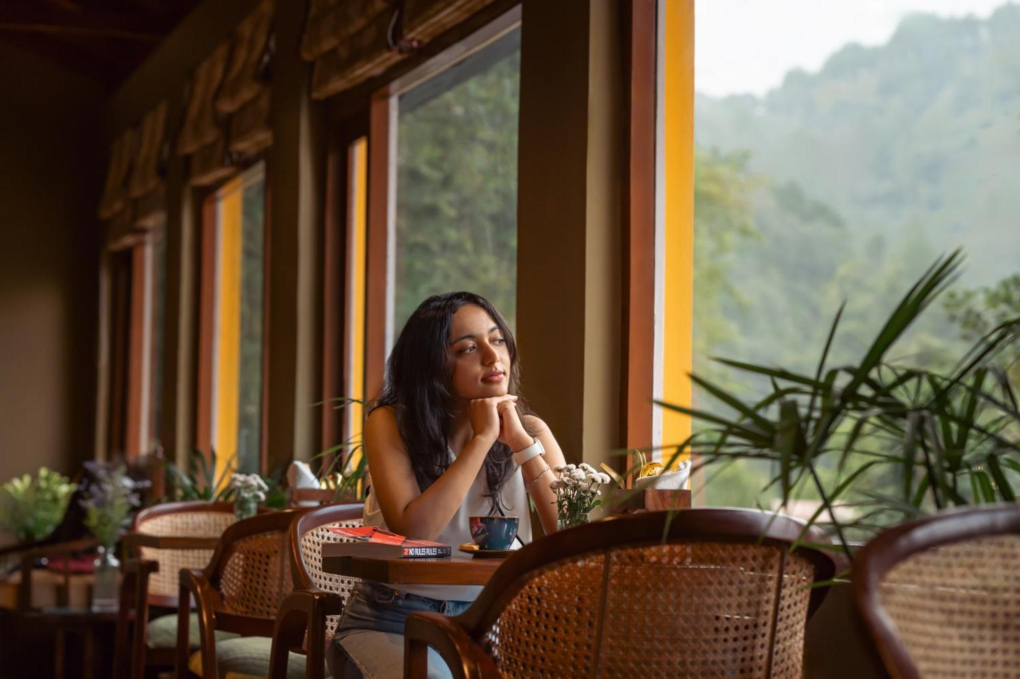 Blue Book At Gethia, Nainital Hotel Eksteriør billede